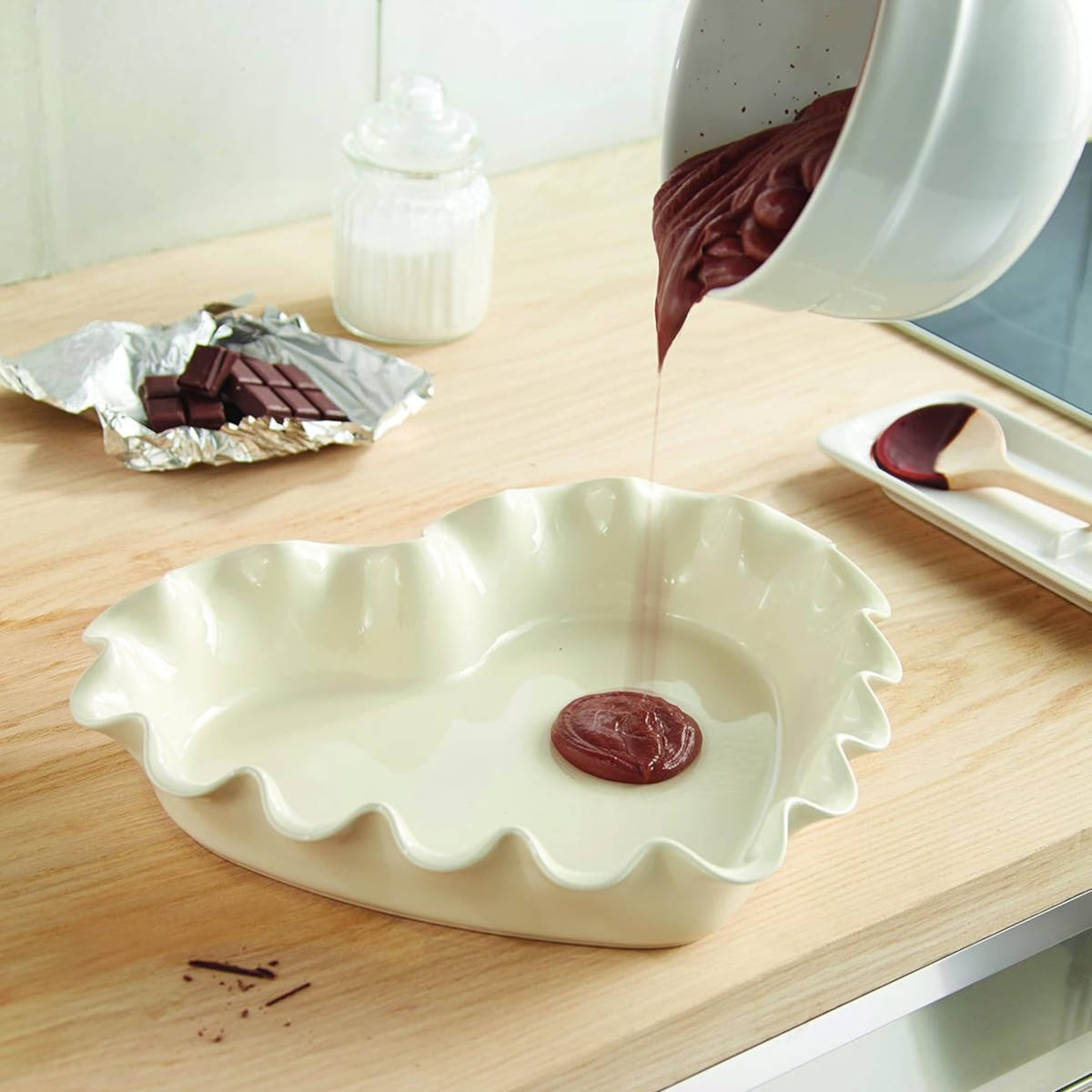 Emile Henry Ruffled Heart Dish Clay