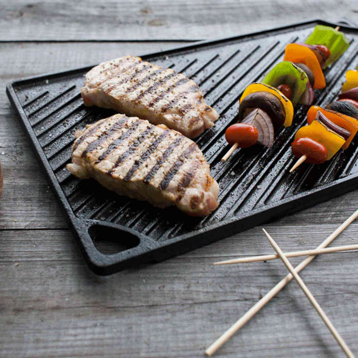 Lodge Cast Iron Double Play Reversible Grill / Griddle