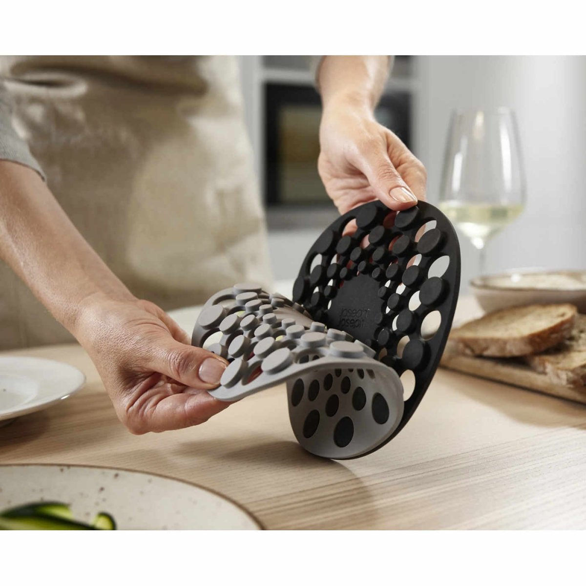 Joseph Joseph Spot-On Silicone Trivet Grey Set of 2