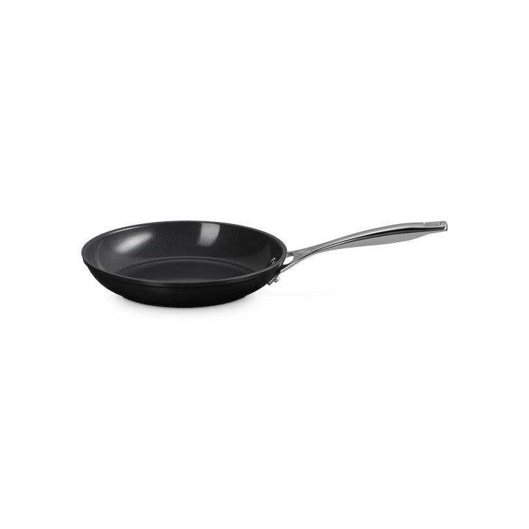 Le Creuset Essential Non-Stick Ceramic Frying Pan 24cm