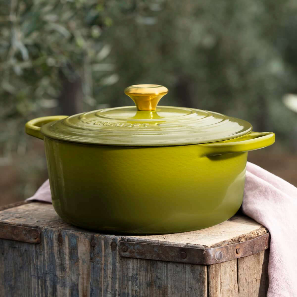 Le Creuset Signature Cast Iron Round Casserole with Gold Knob Olive 24cm (4.2L)