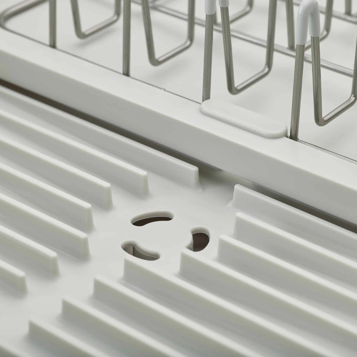Joseph Joseph Extend Steel Dishrack Light Stone