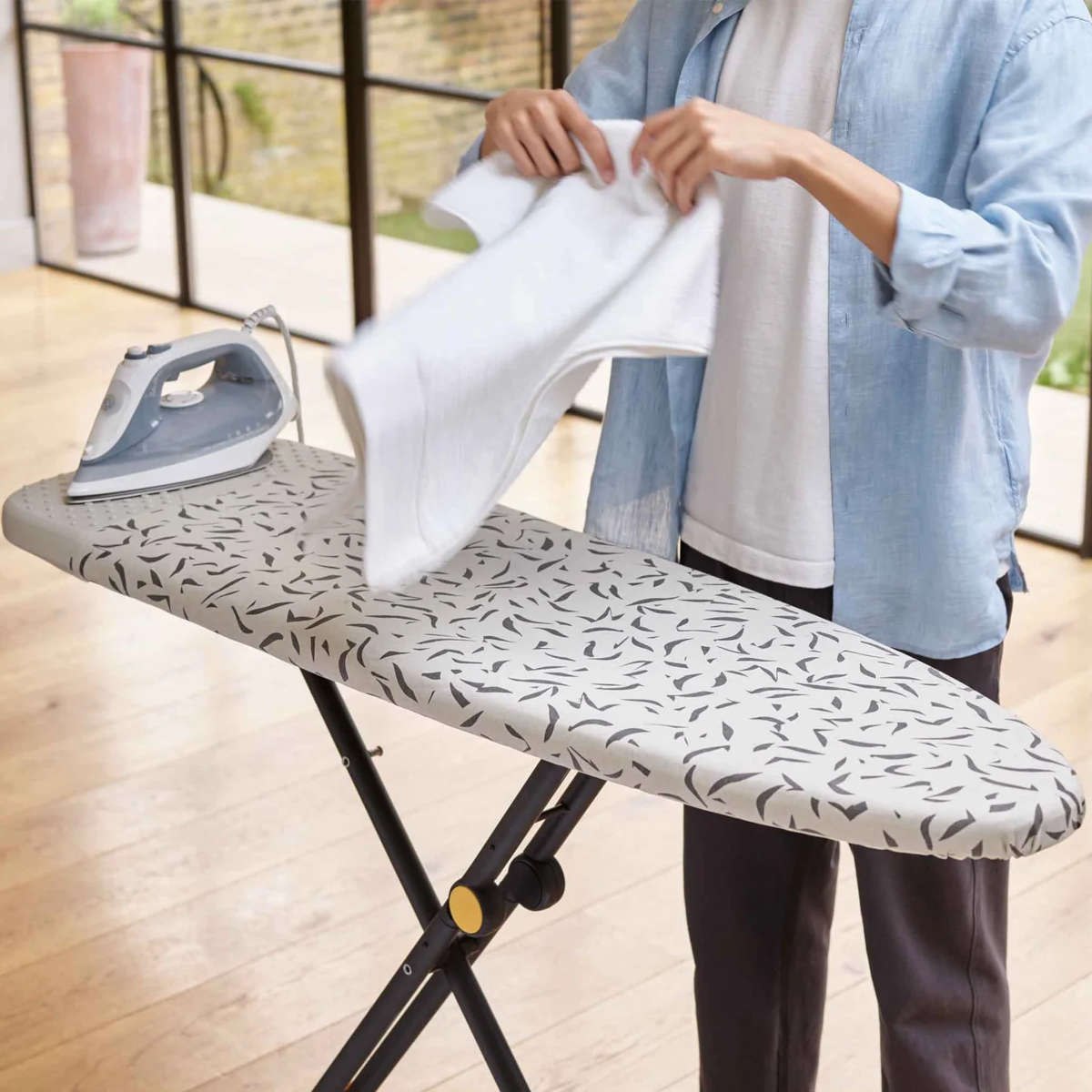 Joseph Joseph Glide Plus Ironing Board Ecru Scatter 130cm