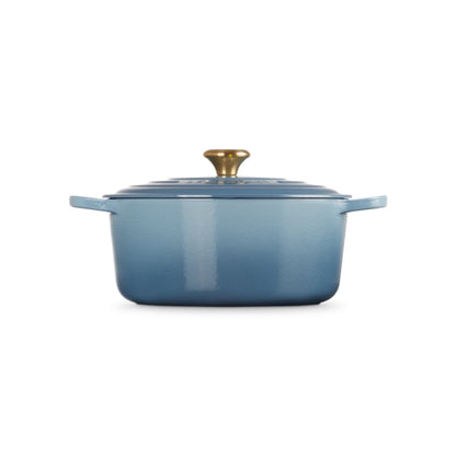 Le Creuset Signature Cast Iron Round Casserole Chambray 28cm (6.7L)