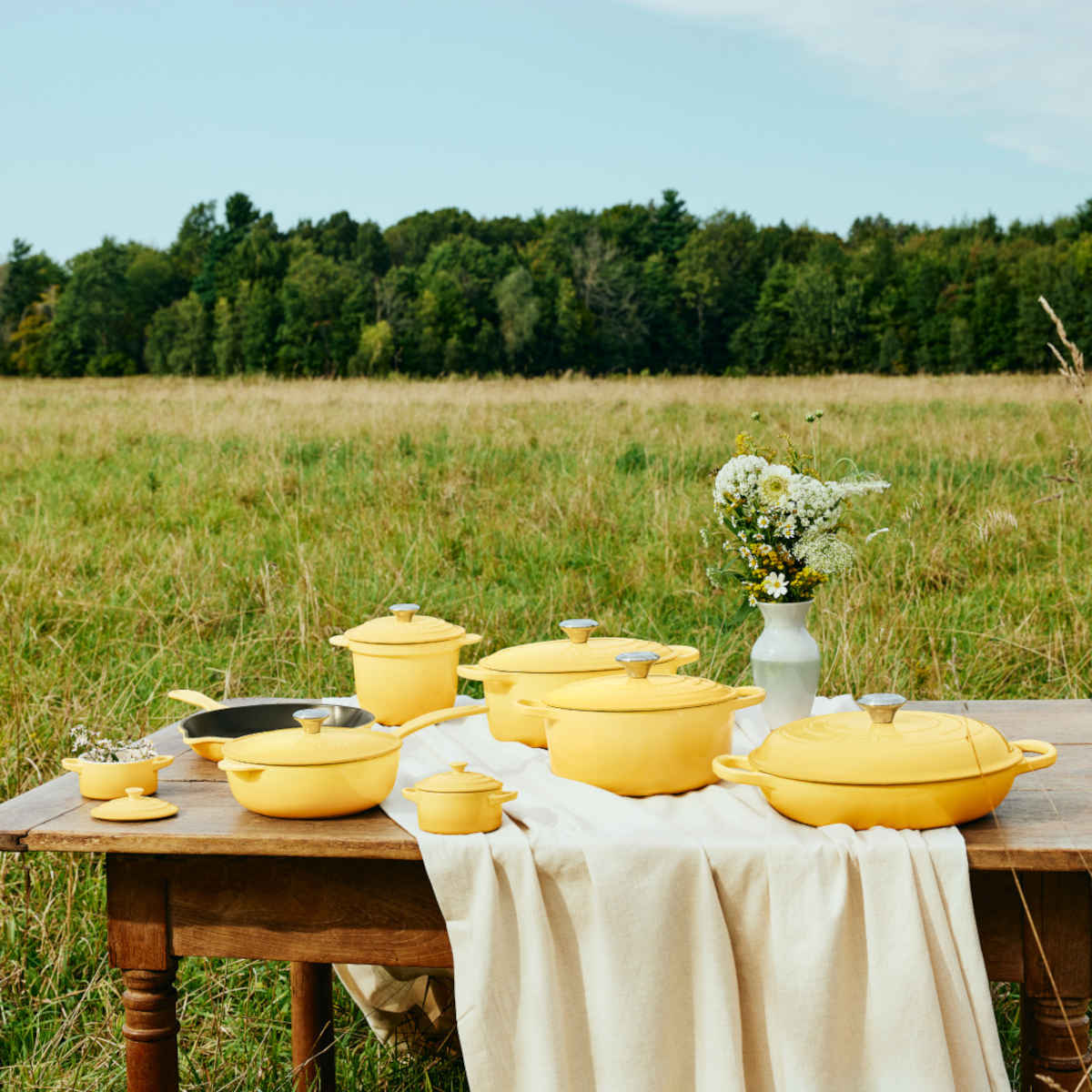 Le Creuset Signature Round Casserole Camomile 26cm