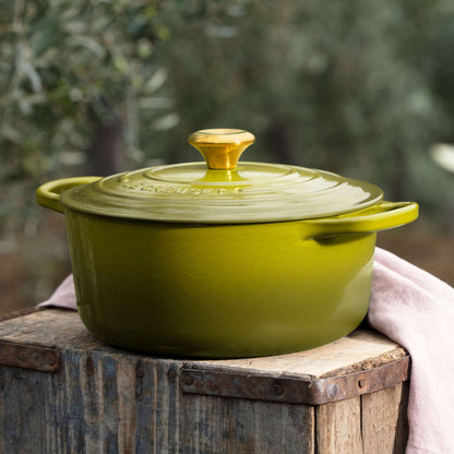 Le Creuset Signature Round Casserole Gold Knob Olive 26cm