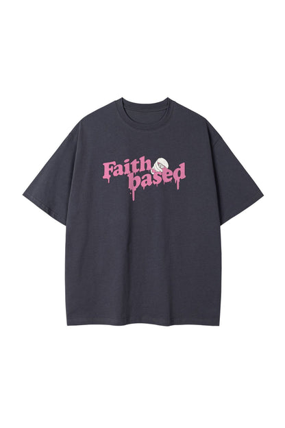 Dam oversize t-shirt - avslappnad passform med troende motiv för vardagligt bruk