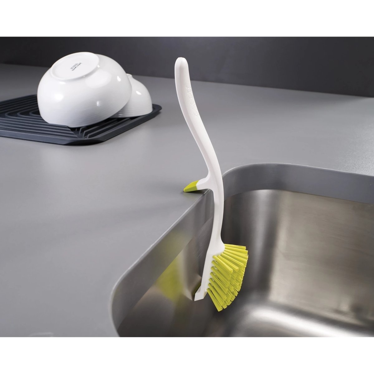 Joseph Joseph Edge Washing Up Brush
