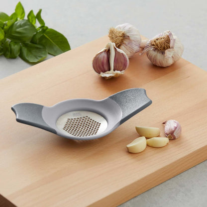 Grand Designs Grate & Crush 2 In 1 Garlic Crusher Grey/Silver